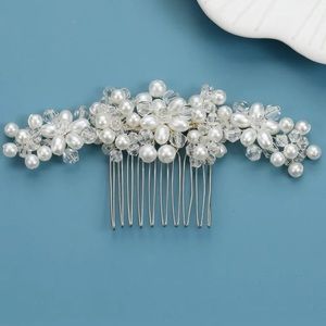 Bridal hair accessory / hair comb with pearls